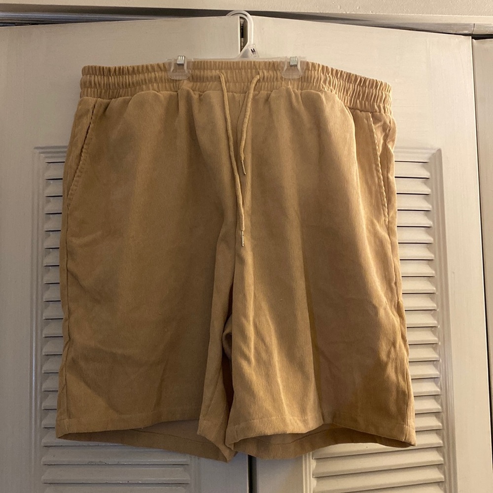 Khaki sweatpants shorts